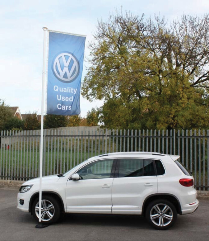 4.5m Pole Forecourt Flag Kit - Image 2